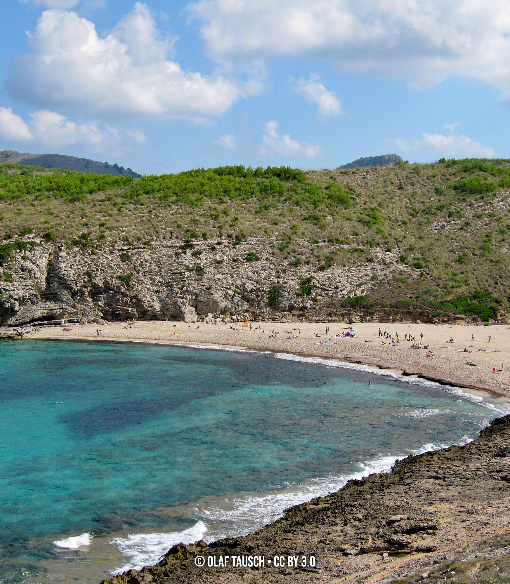 Cala Torta, Blick von Nordwesten auf die Bucht © Olaf Tausch (CC BY 3.0)